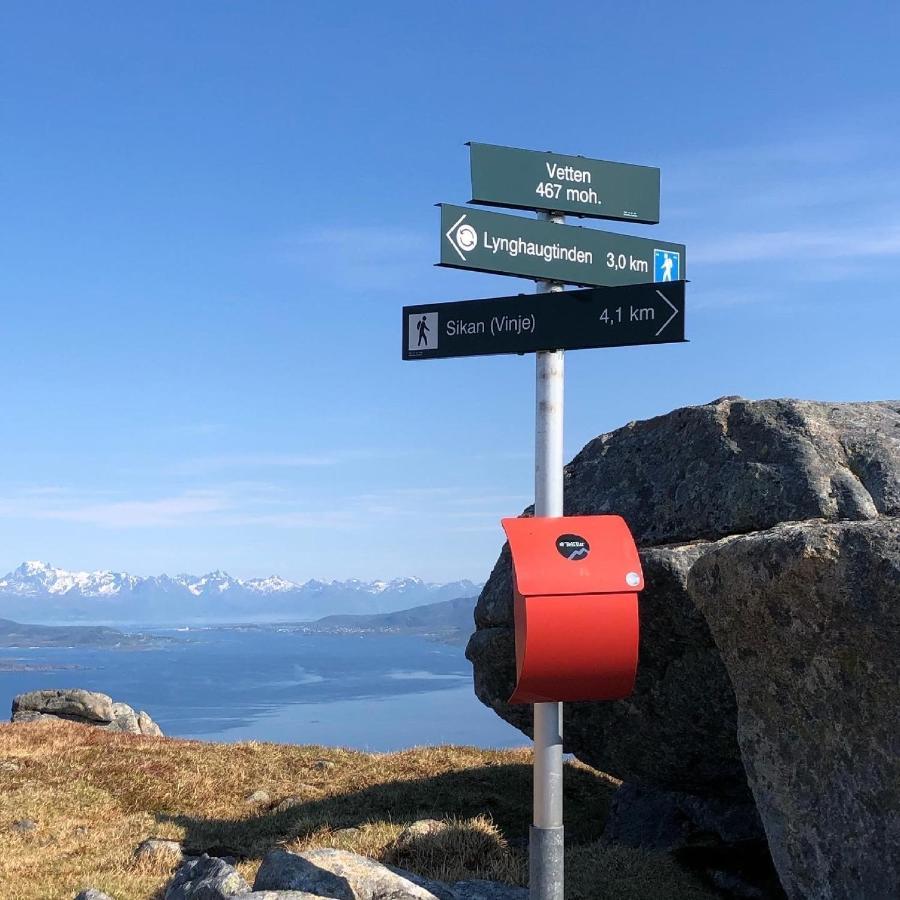Frugga Feriehus Og Leilighet Straumsjoen Exterior foto