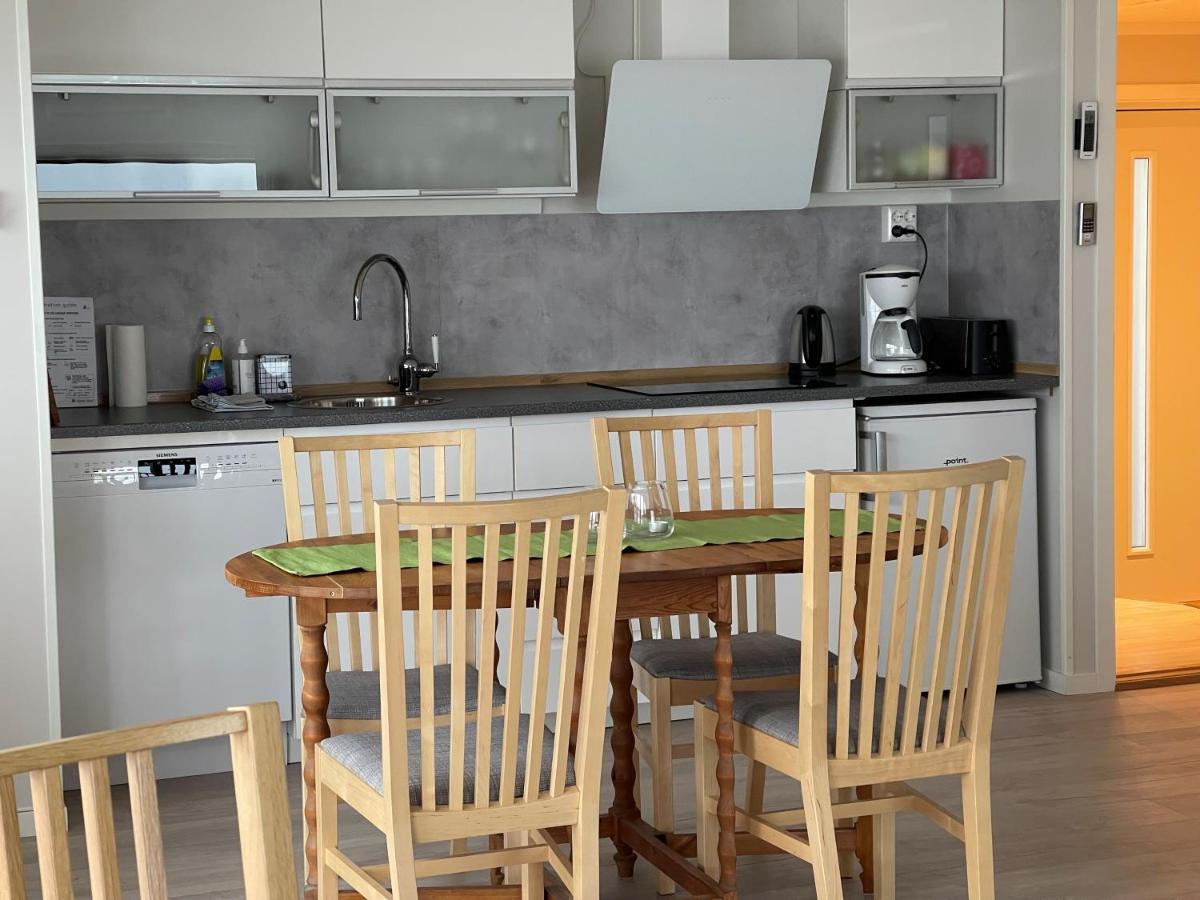 Frugga Feriehus Og Leilighet Straumsjoen Exterior foto
